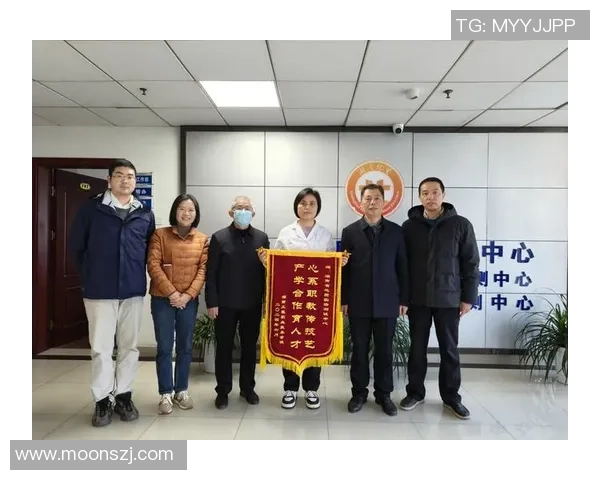 南京羽毛球队灵活性展现杯赛精彩表现分析与点评 南京羽毛球队灵活性展现杯赛精彩表现分析与点评