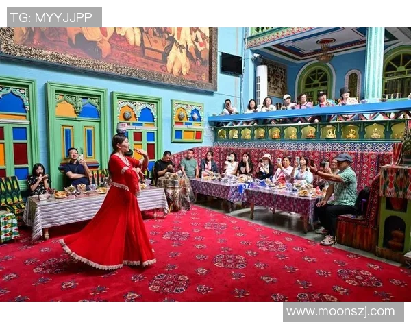 足球明星亲临新疆喀什助力当地足球发展与文化交流活动盛况空前 足球明星亲临新疆喀什助力当地足球发展与文化交流活动盛况空前